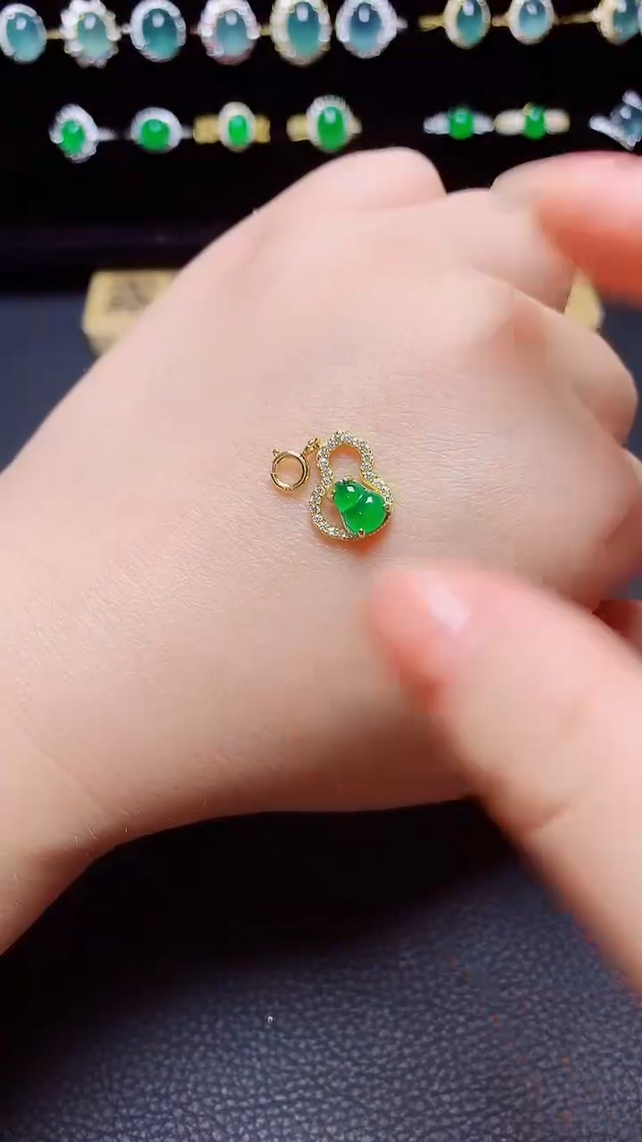 翡翠戒指银S925镶嵌天然翡翠A货s925银镶