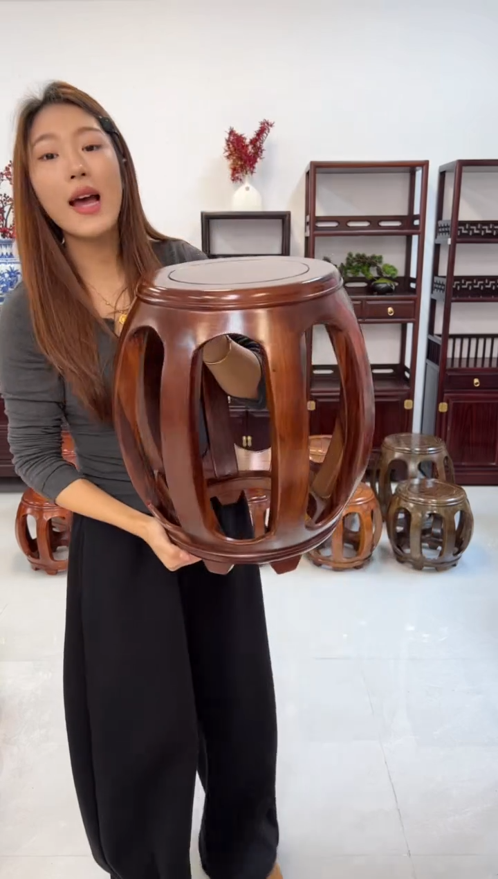 花梨木类家具一对亚花梨大号胡桃色鼓凳