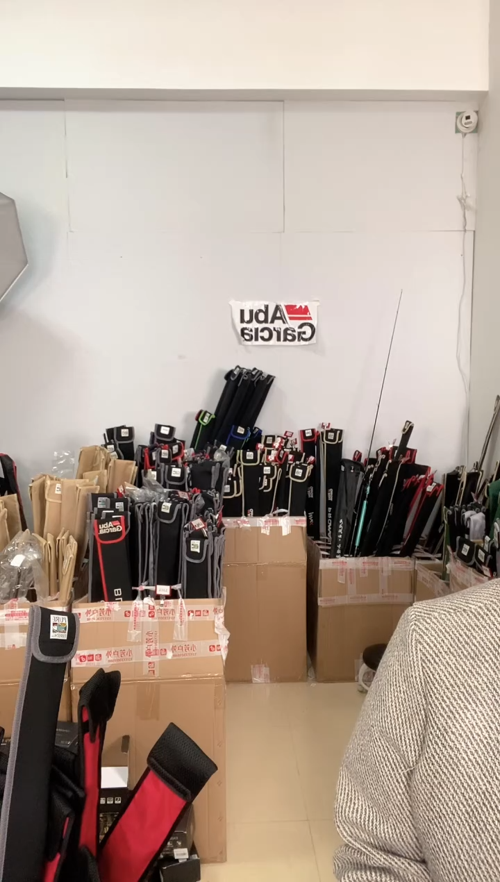 秦****容0487二手塔酷马p1一代左手泛用原装