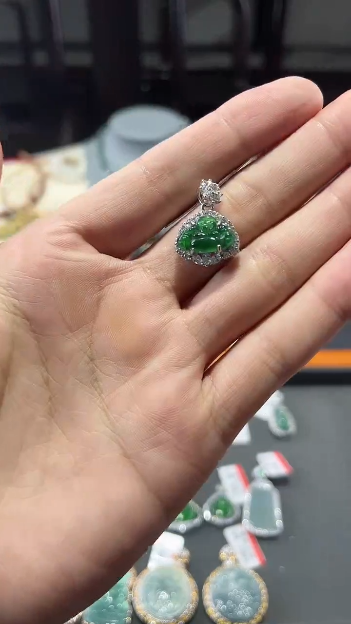 颈饰未镶嵌翡翠翡翠佛公吊坠