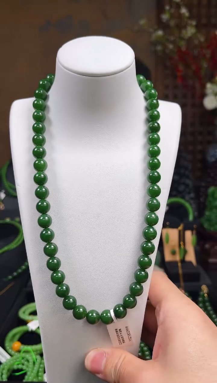 【闪购商品】和田玉（碧玉）项链未镶嵌±10mm 辣阳绿色妈妈链