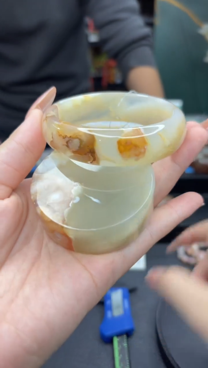 【闪购商品】石英质玉手镯未镶嵌124（60圈赠送镯心）