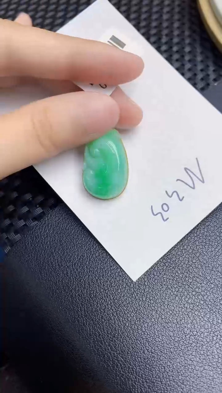 【闪购商品】翡翠颈饰18K金镶嵌000000000