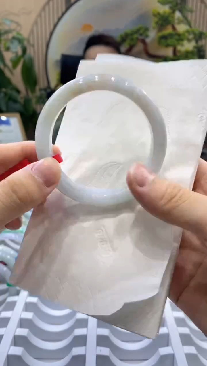 翡翠手镯未镶嵌0000000138