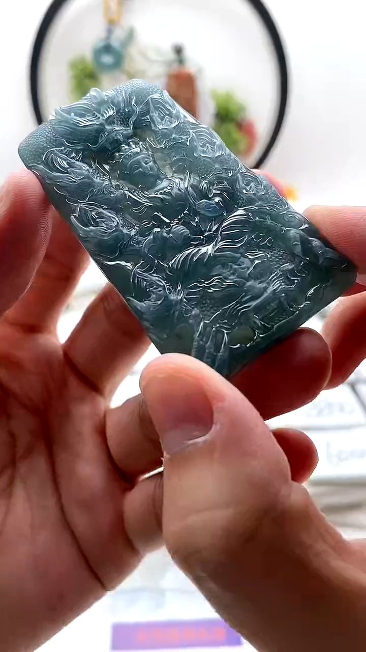 颈饰未镶嵌翡翠虚空藏