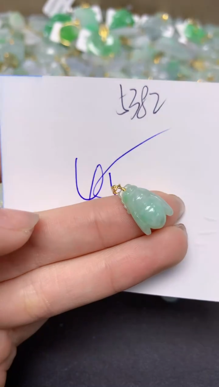 【闪购商品】翡翠颈饰18K金镶嵌天然翡翠A货