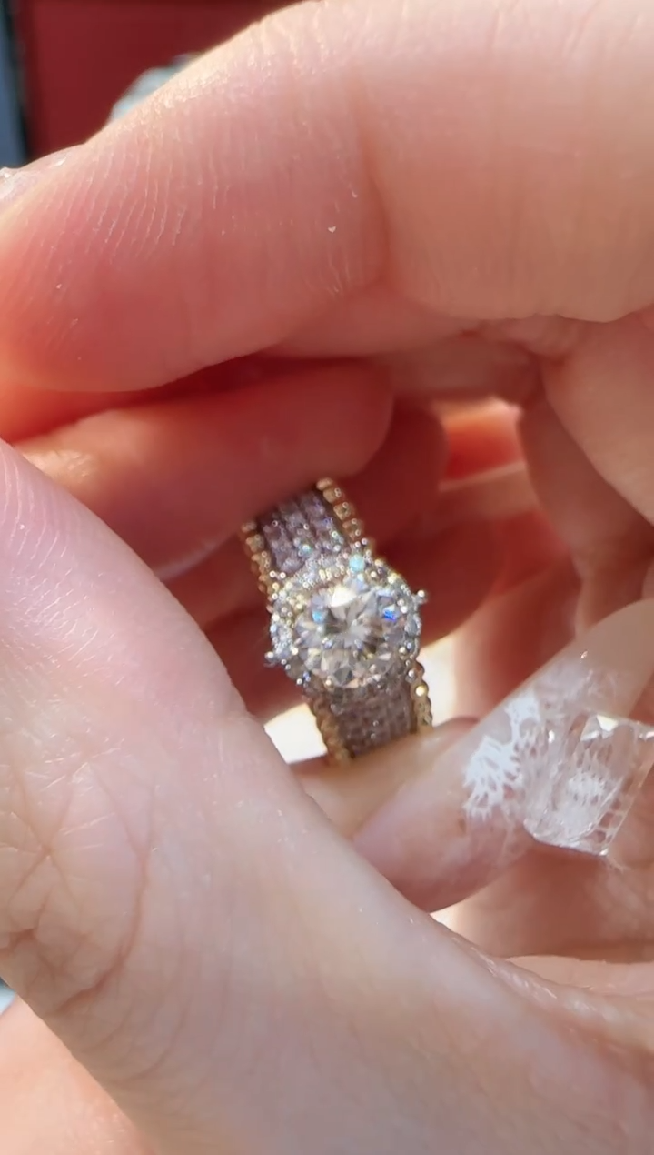 【闪购商品】钻石戒指/指环18K金镶嵌一克拉雕金钻戒12#14#