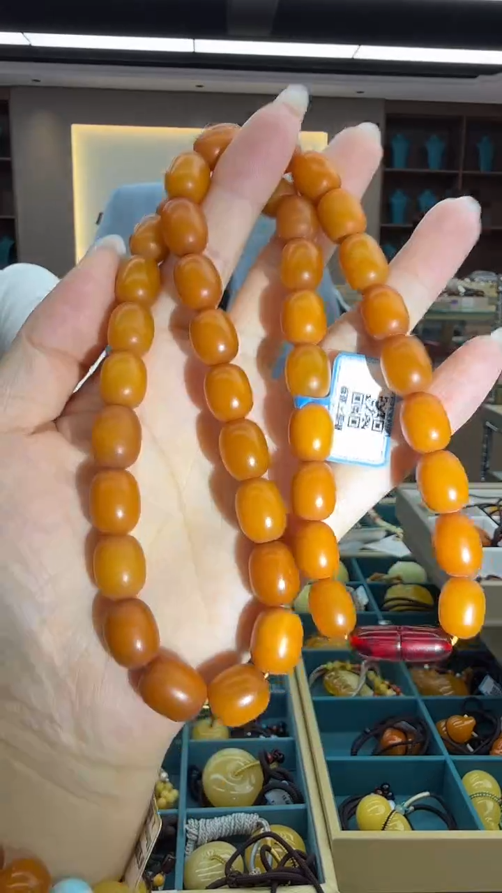 琥珀颈饰未镶嵌155秒拍号 假一罚三 