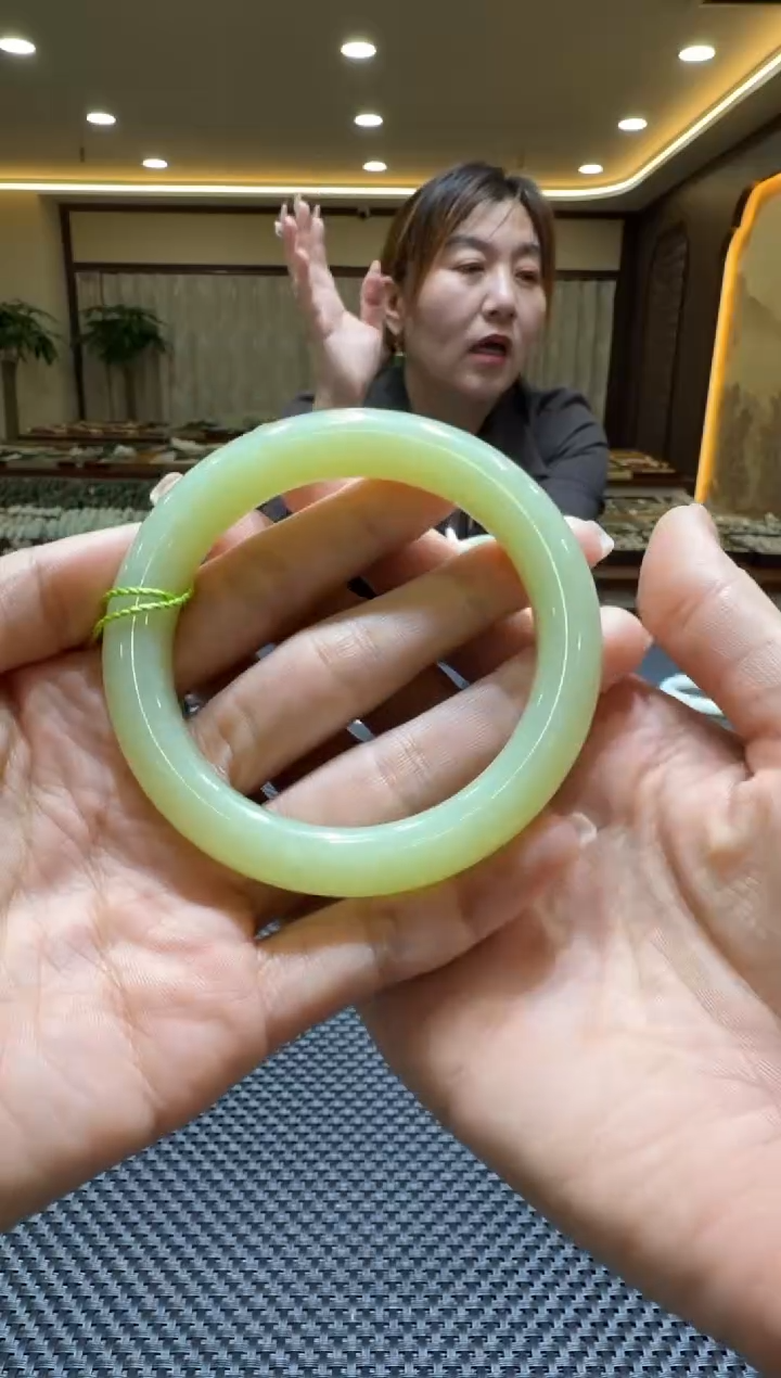 颈饰未镶嵌和田玉手镯58