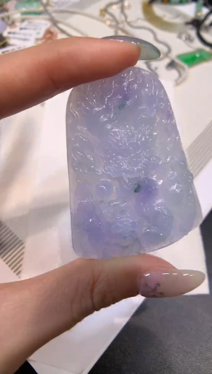 颈饰未镶嵌翡翠山水牌