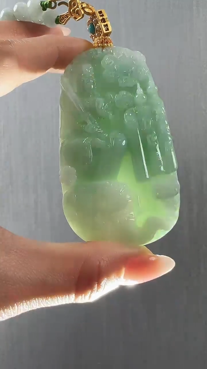 颈饰未镶嵌翡翠普贤