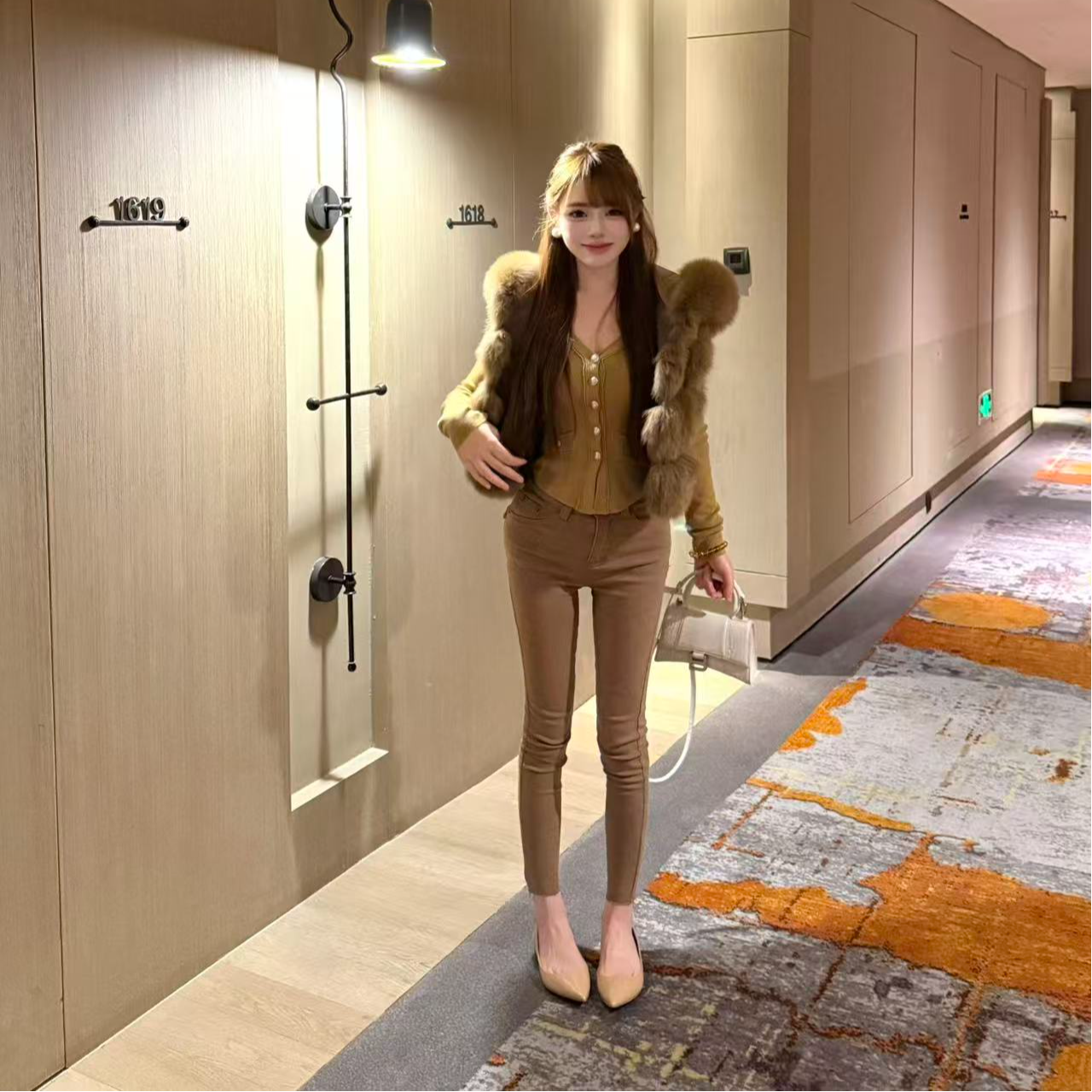 思思家【时髦精必备】新款修身长袖扣子上衣/百搭咖色丰跨铅笔裤