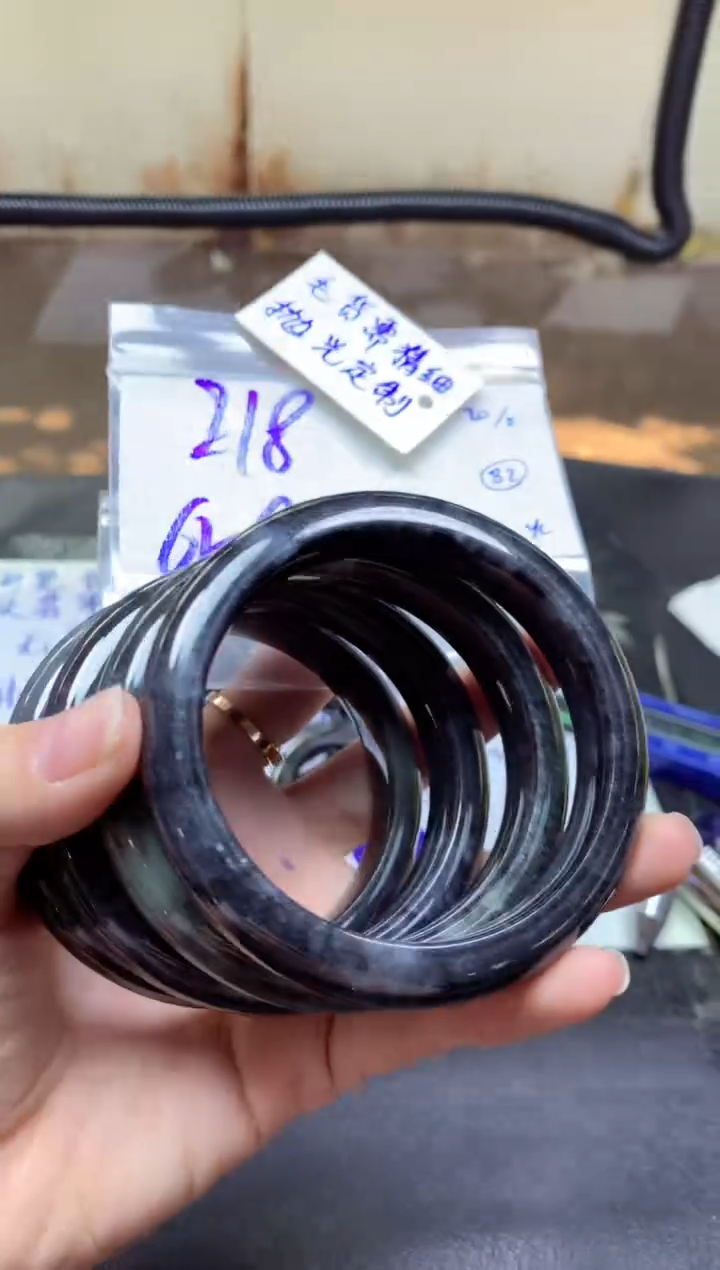 【闪购商品】定制翡翠未镶嵌手镯毛货需精细抛光+多样性拍1发1