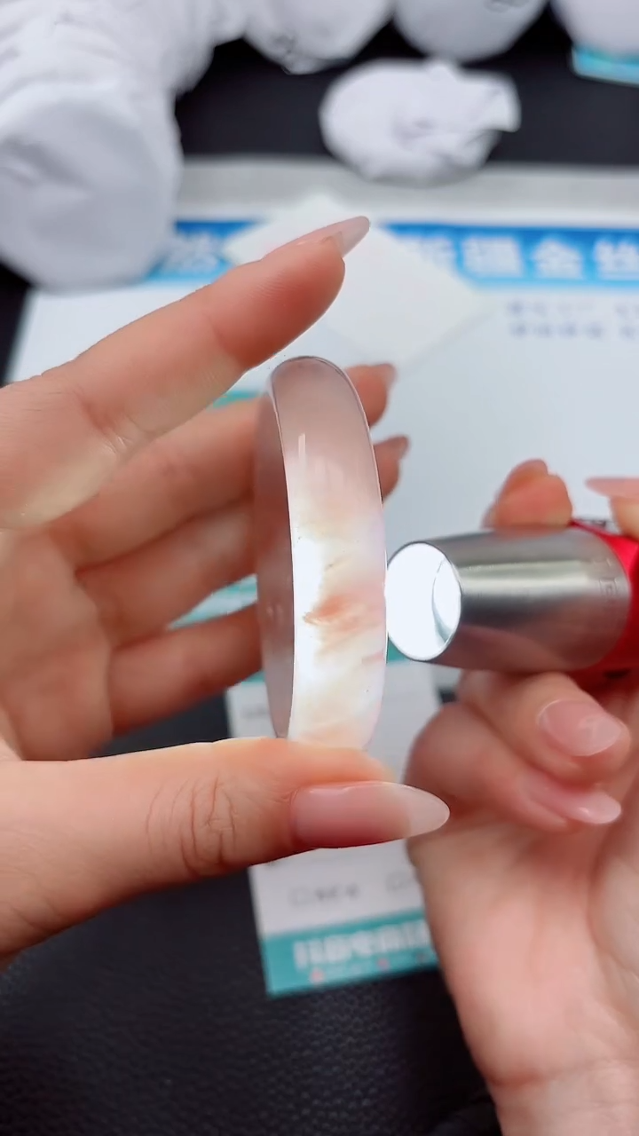 【闪购商品】石英质玉手镯未镶嵌A203