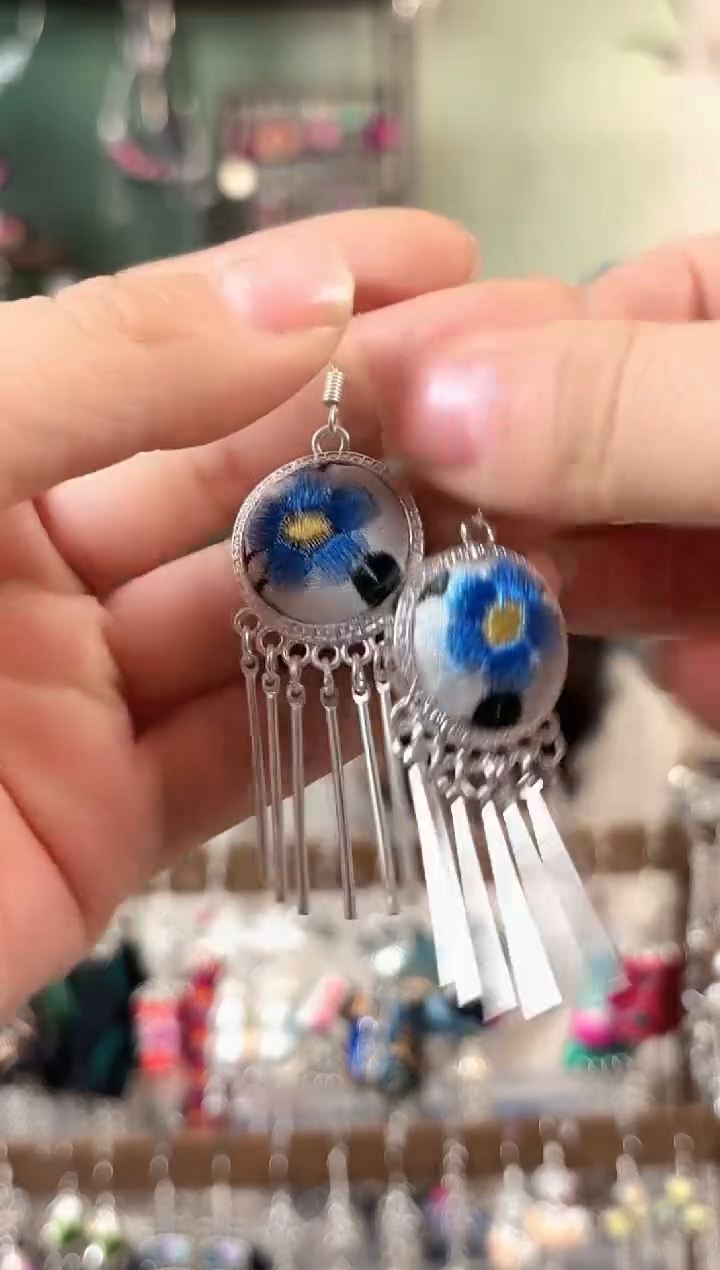 彩云南阁非遗老绣饰品346*