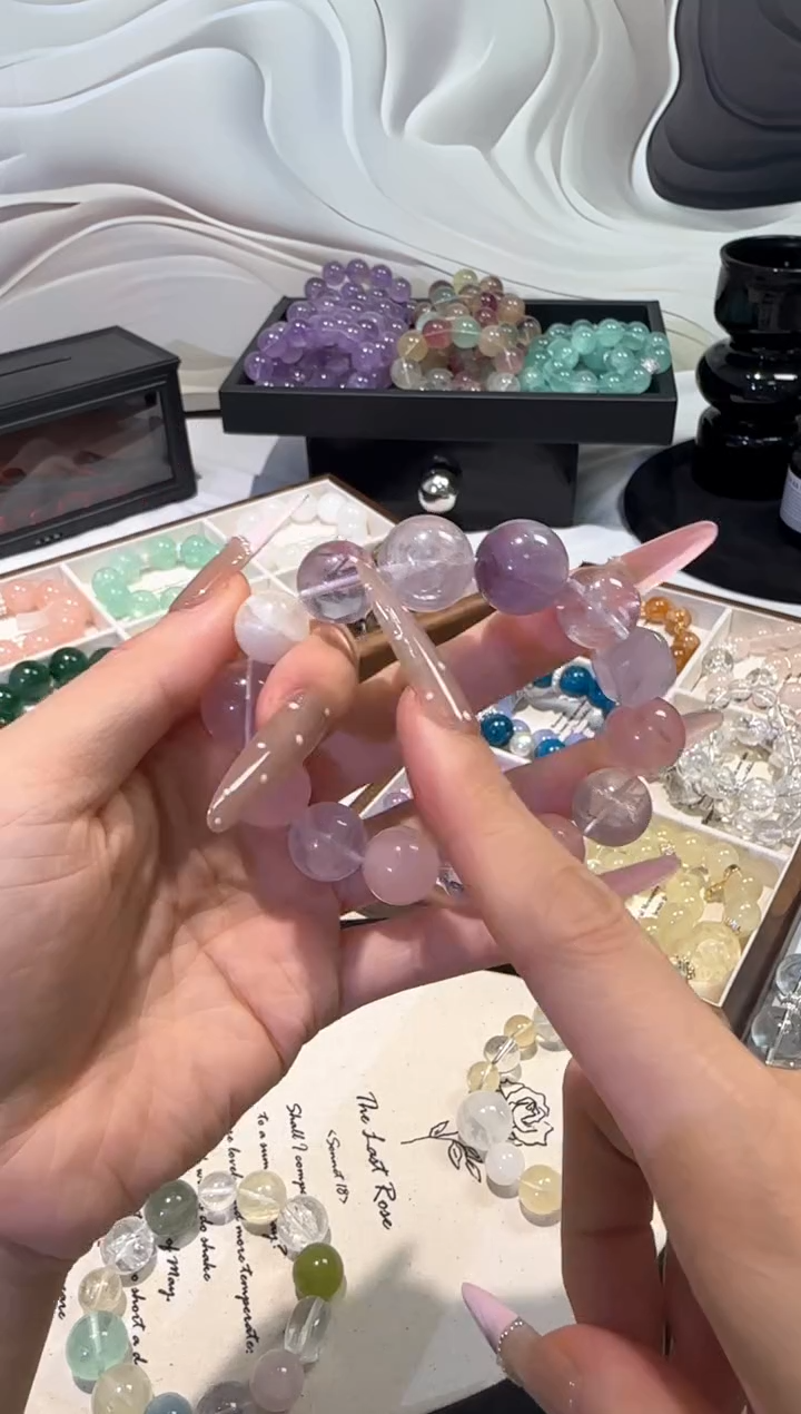 水晶手串未镶嵌多宝