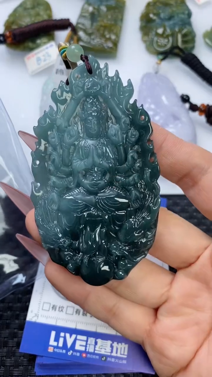 【闪购商品】翡翠颈饰未镶嵌111111111111111