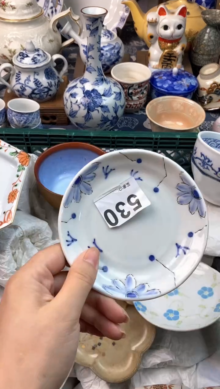 瓷片粒*[○･｀Д´･ ○][○･｀Д´･ ○]