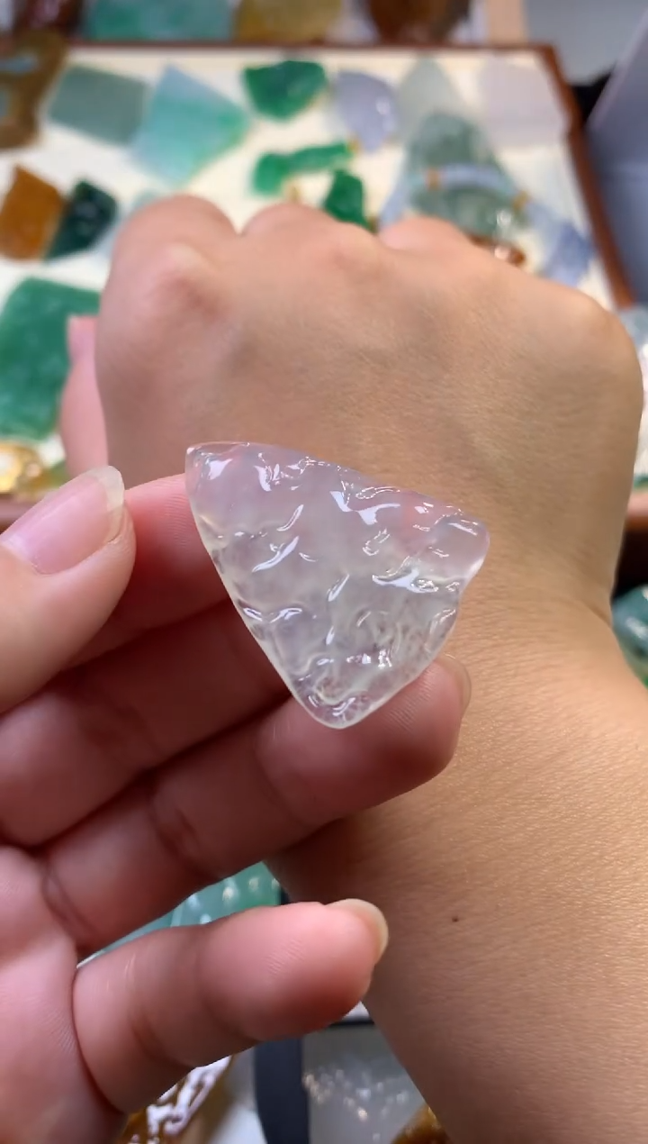 【闪购商品】定制翡翠未镶嵌吊坠