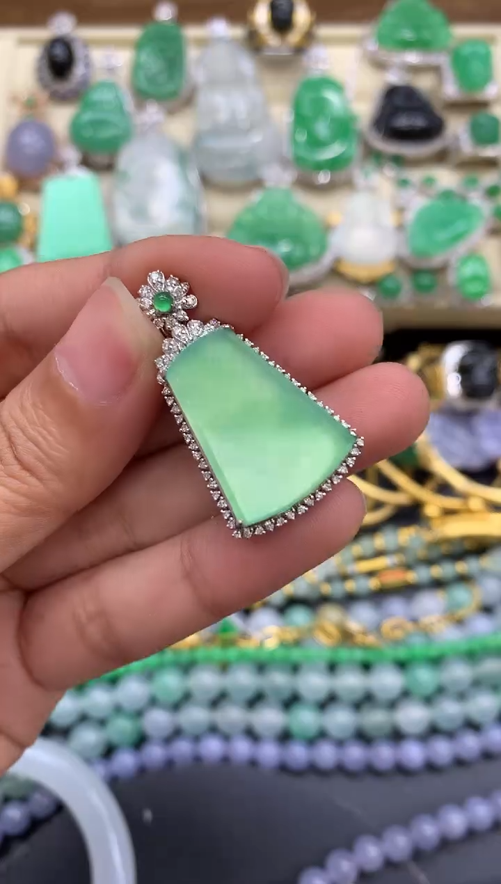 【闪购商品】翡翠颈饰18K金镶嵌307 -中国好珍宝