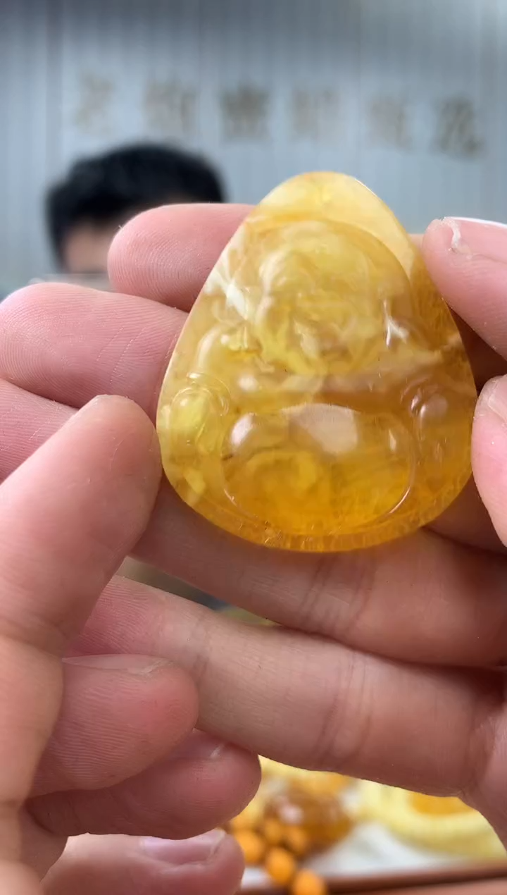 【闪购商品】琥珀裸石未镶嵌吊坠