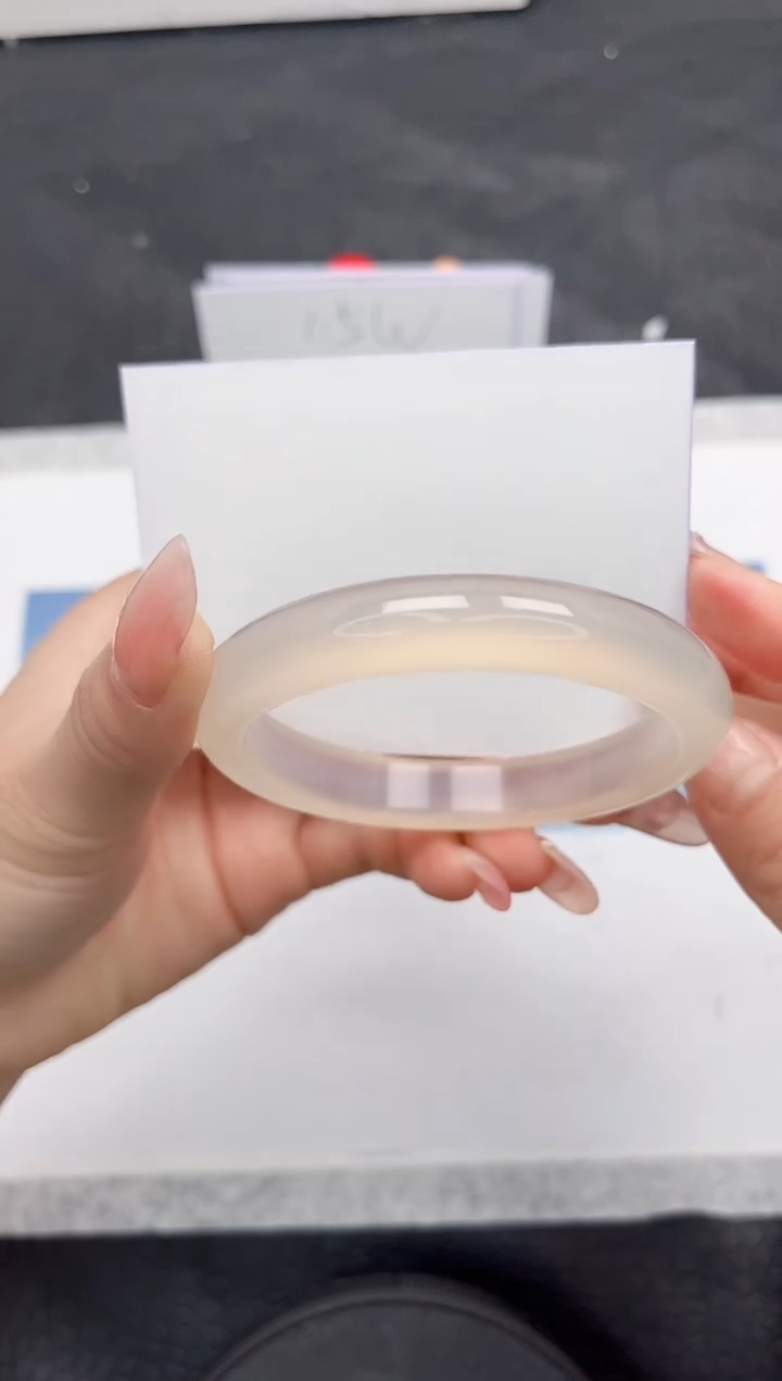 【闪购商品】石英质玉手镯未镶嵌Q118-58.7