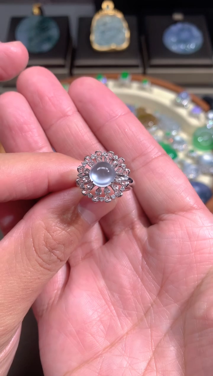 【闪购商品】翡翠颈饰18K金镶嵌戒指