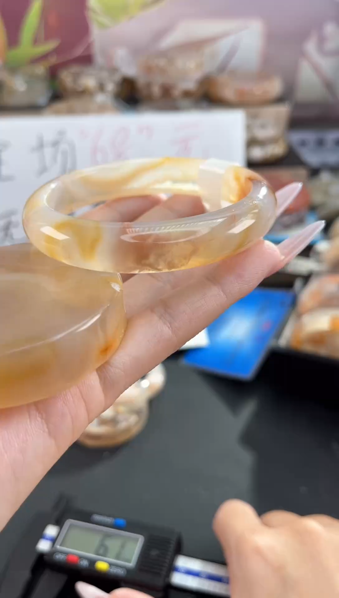 未镶嵌手镯石英质玉59