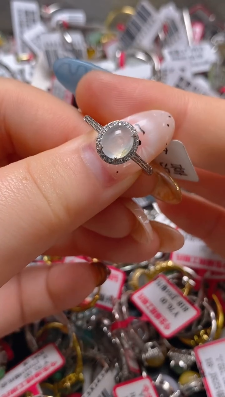 银S925镶嵌戒指翡翠百内无证书