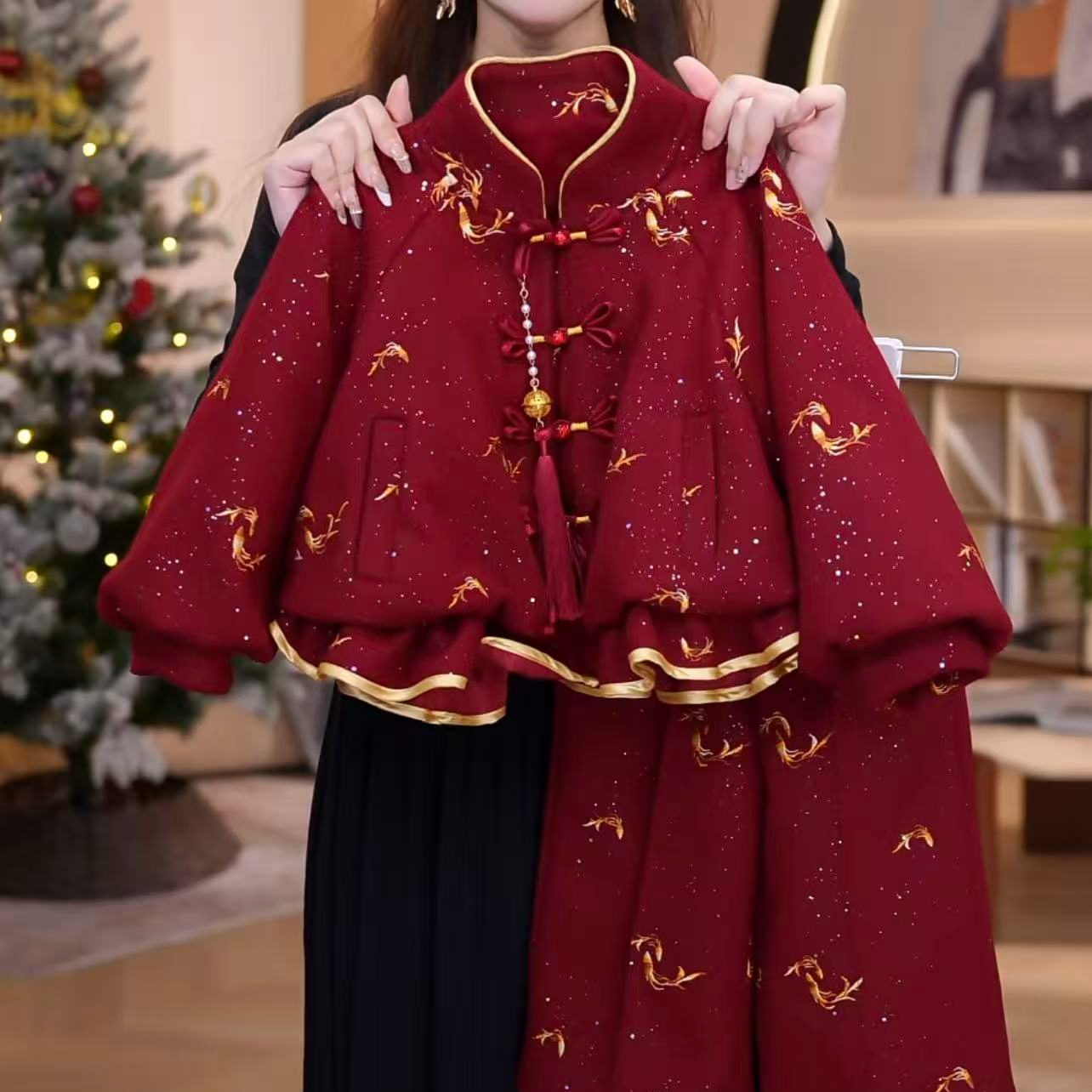 女童冬季2025年元旦新年拜年服连帽加厚加绒外套测1