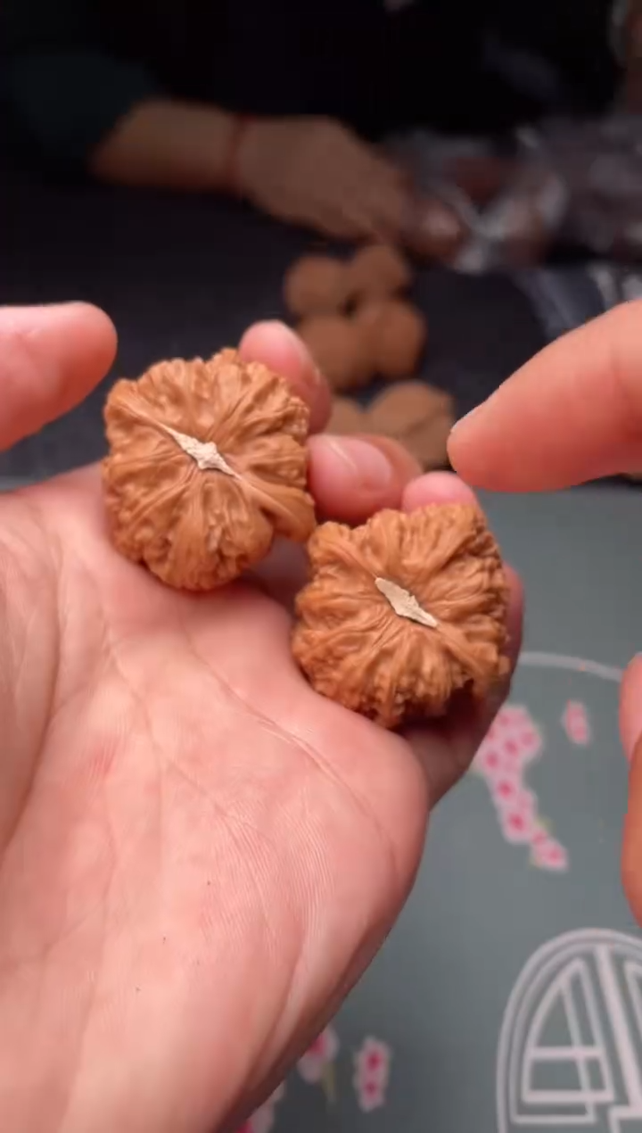 把件文玩核桃a161  密文 35尺