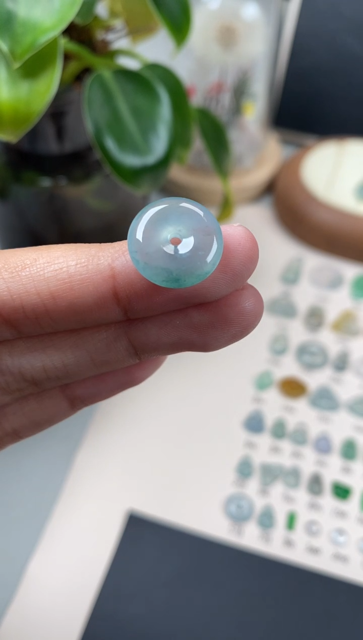 【闪购商品】翡翠颈饰未镶嵌翡翠冰晴平安扣