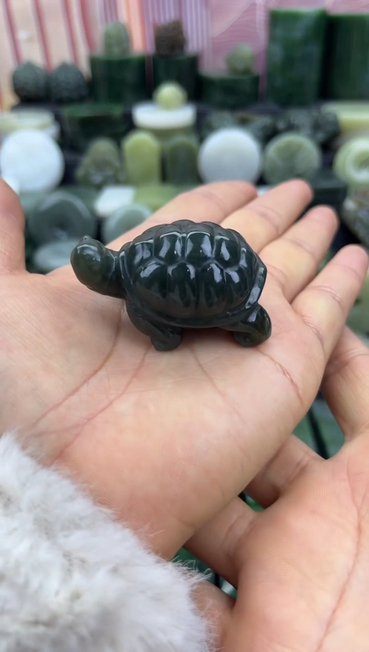 未镶嵌和田玉珠宝半成品乌龟