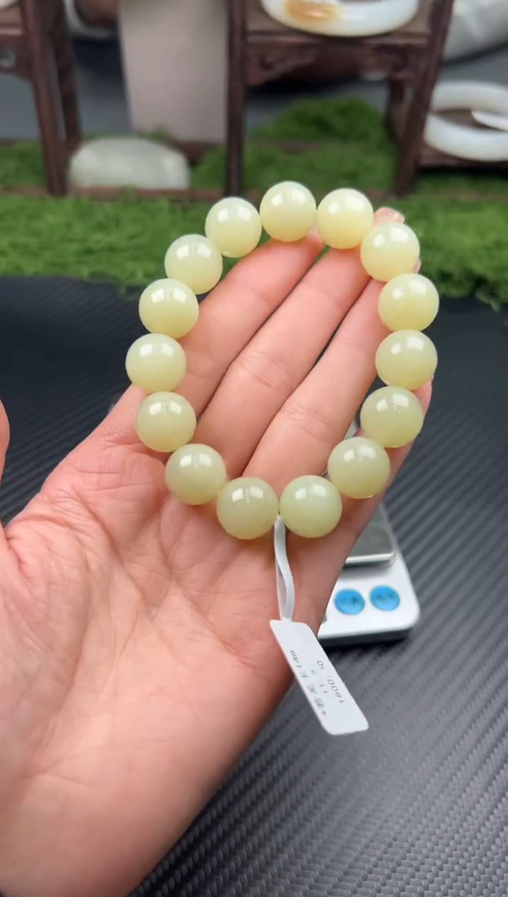未镶嵌手串和田玉若羌微色差卡14m