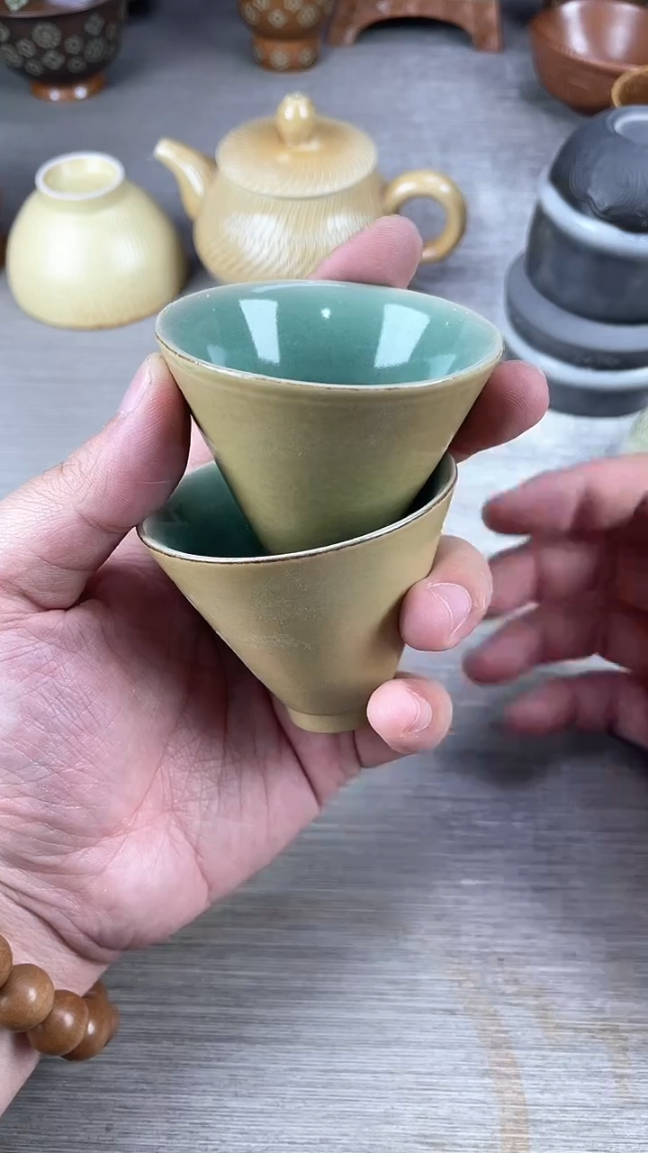 青瓷福利仓储大放漏一对