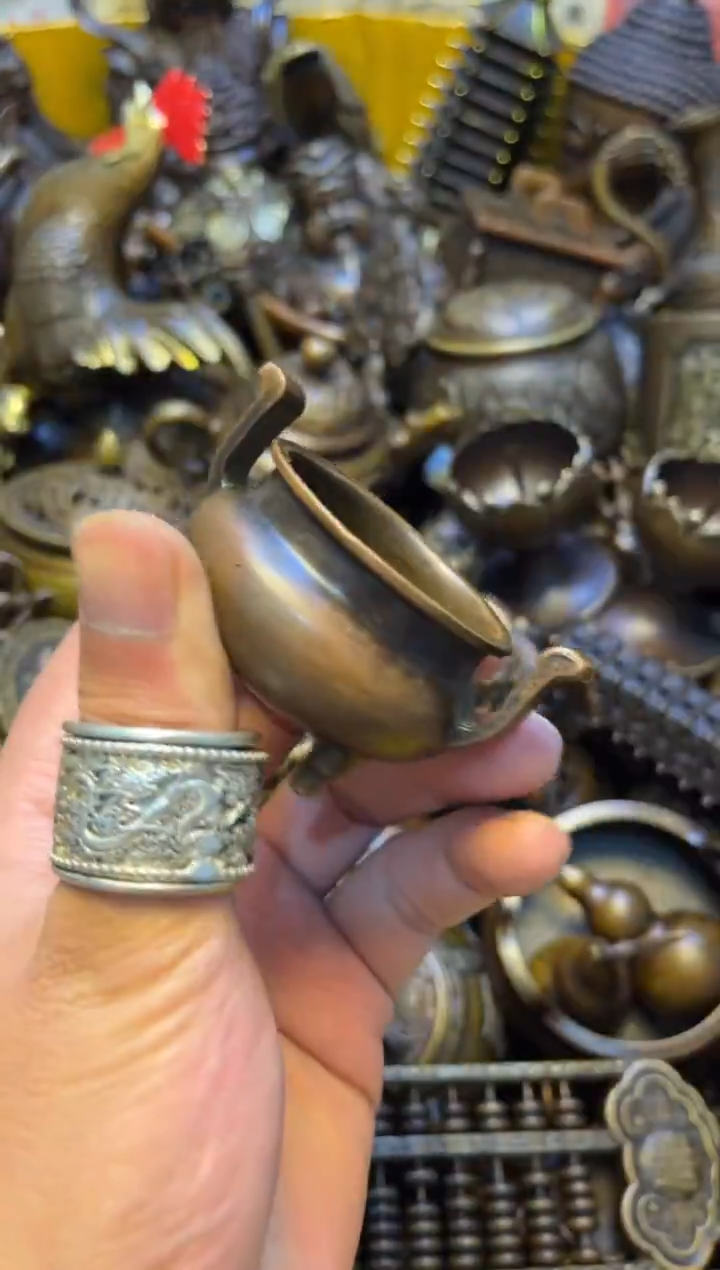 精美铜器，点击下单