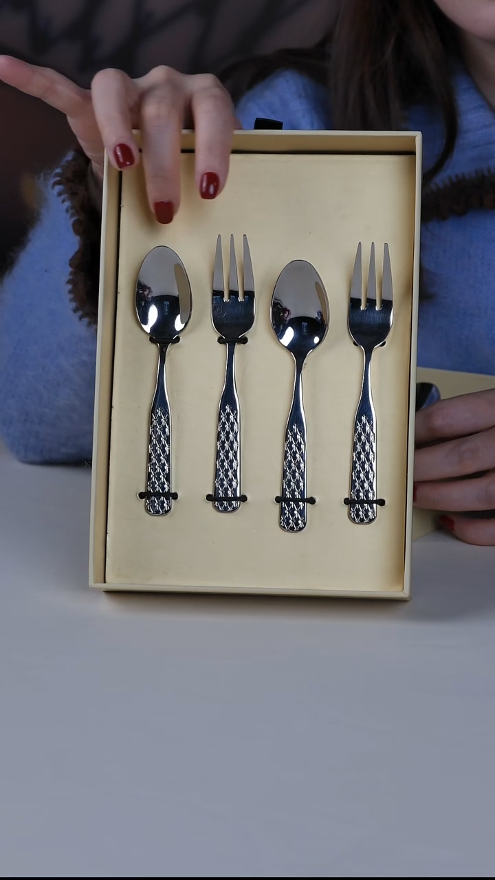 每天早上六点（甜品勺）