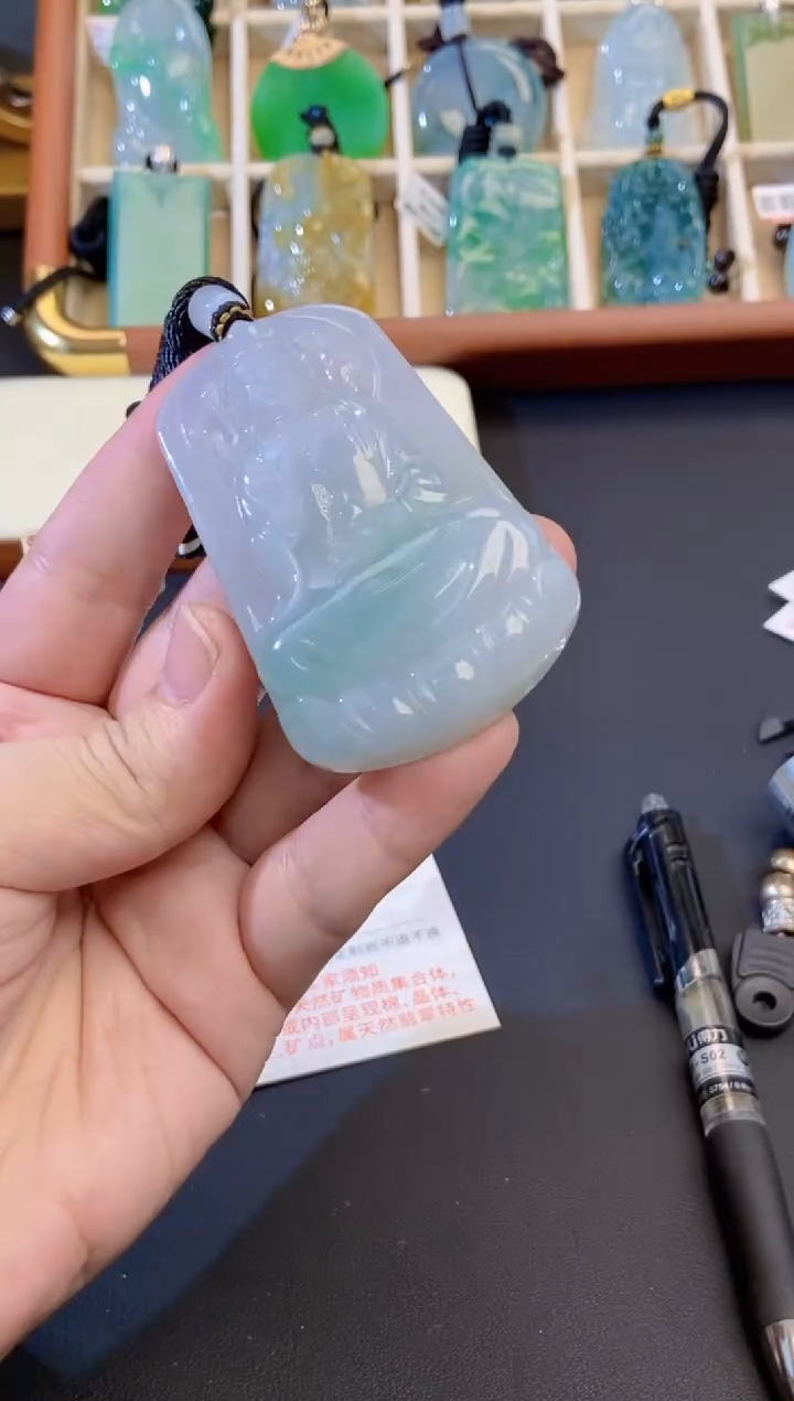 吊坠(不含链)未镶嵌翡翠缅甸天然A货翡翠