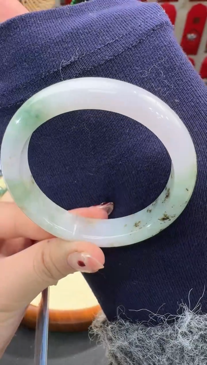 【闪购商品】翡翠手镯未镶嵌手镯