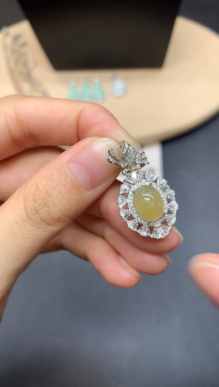 【闪购商品】翡翠吊坠(不含链)银S925镶嵌蛋面【无服务费】