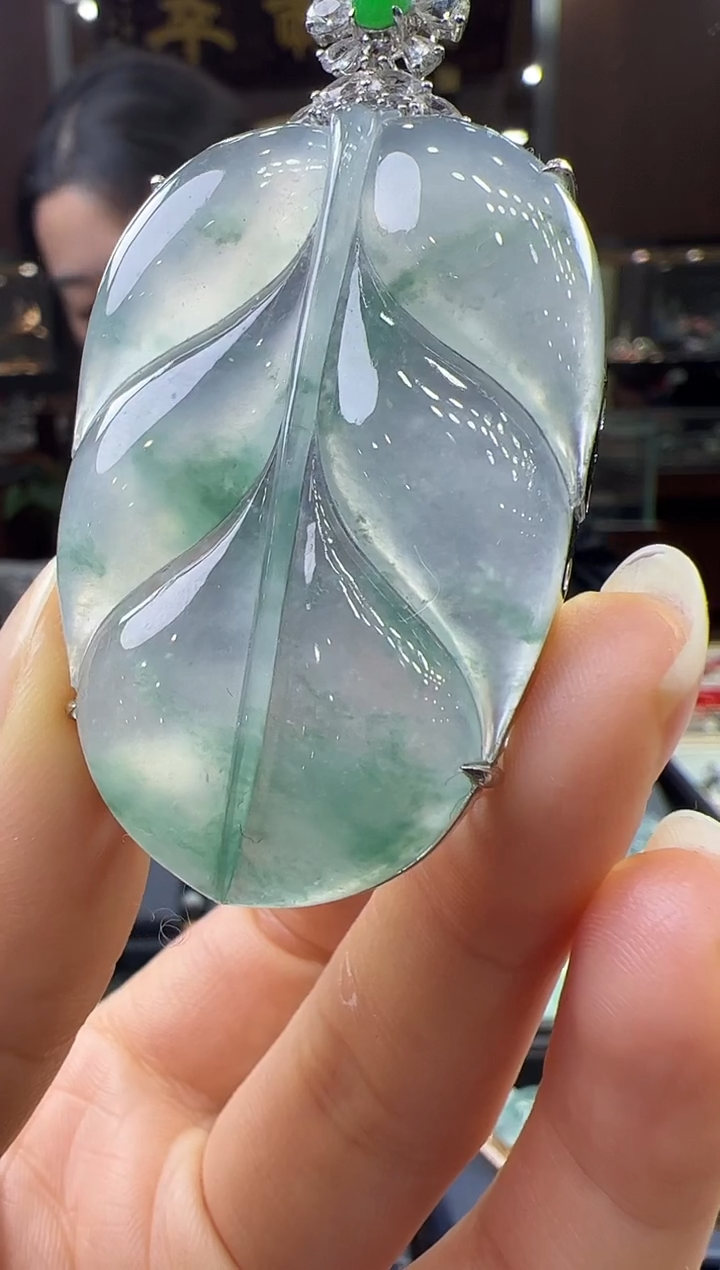【闪购商品】翡翠挂件18K金镶嵌叶子不含链