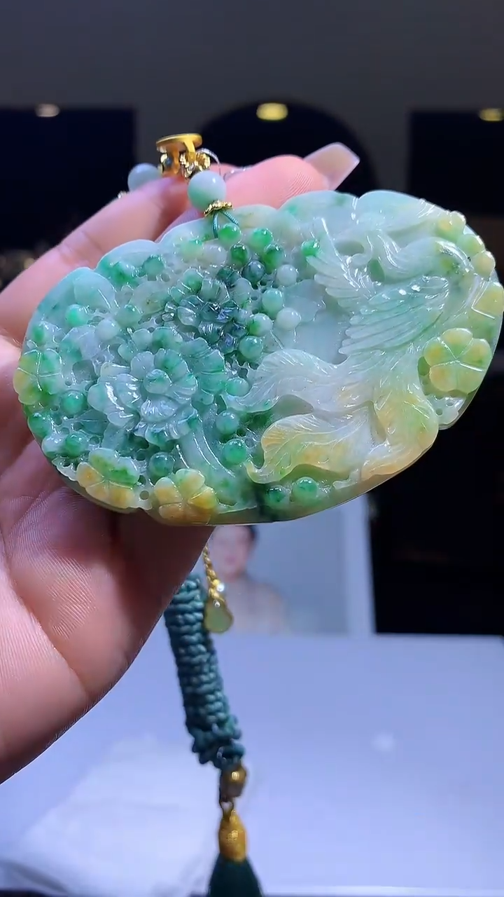 【闪购商品】定制翡翠未镶嵌1002xx-毛货挂件