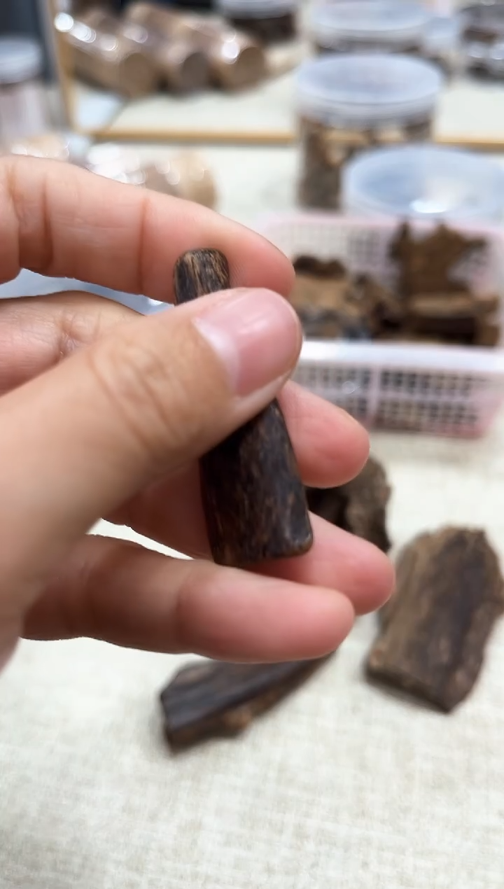 【闪购商品】沉香沉香碎屑达拉干沉水小料一块