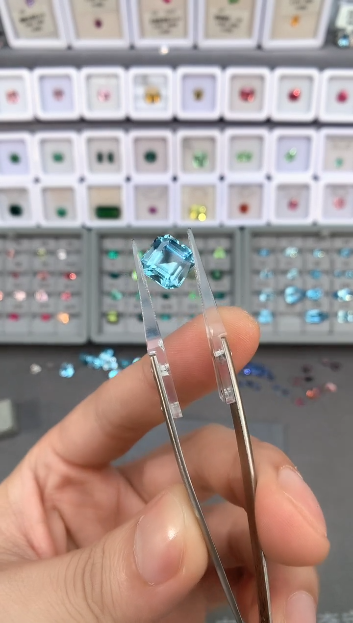 【闪购商品】定制海蓝宝石裸石未镶嵌e17  4.84ct