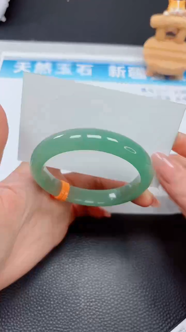 【闪购商品】石英质玉手镯未镶嵌612