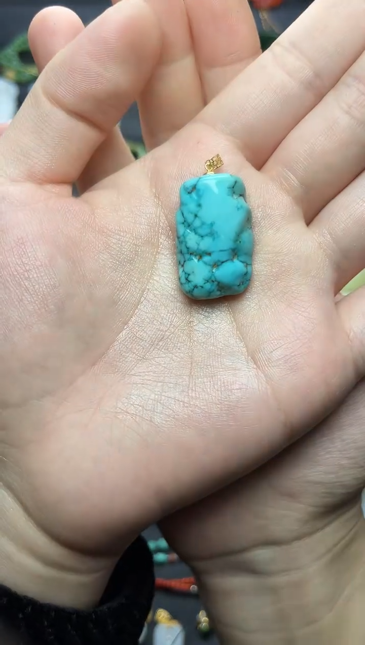 18K金镶嵌绿松石颈饰哈**️无事牌06