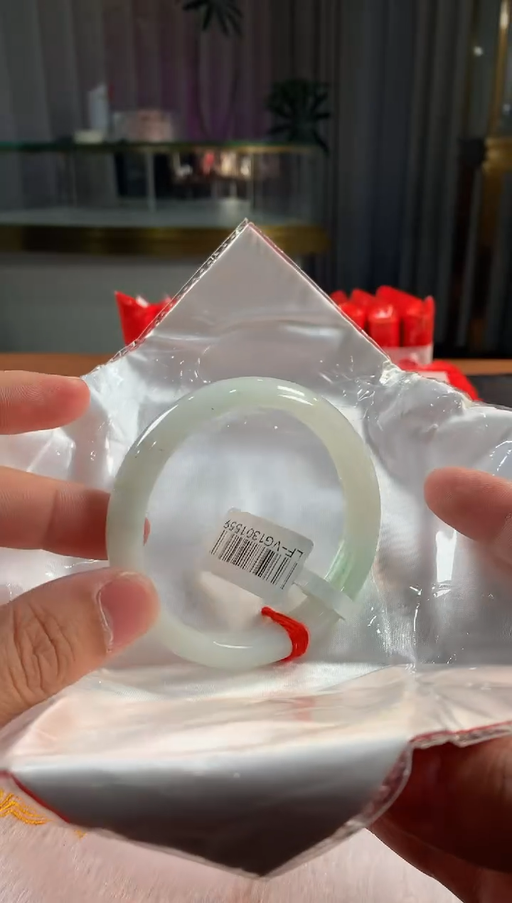 未镶嵌定制翡翠5073毛货不退不换 58-59圈