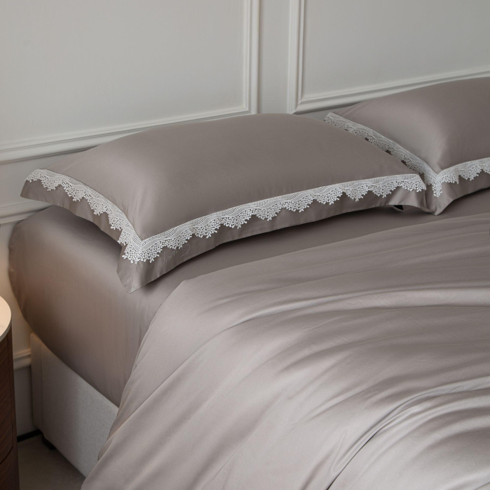 【贤公子】薇雨海棠/全棉/轻奢素色设计/宽边蕾丝工艺/四件套