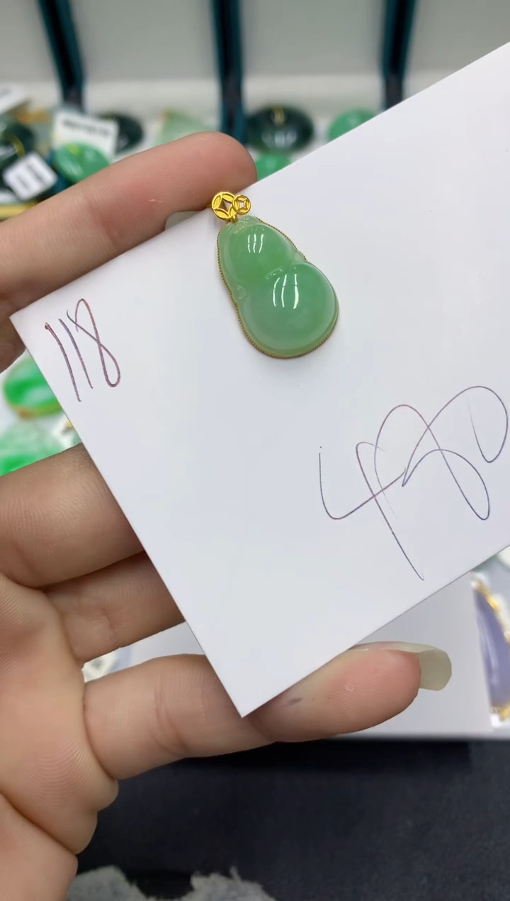 【闪购商品】翡翠颈饰18K金镶嵌翡翠