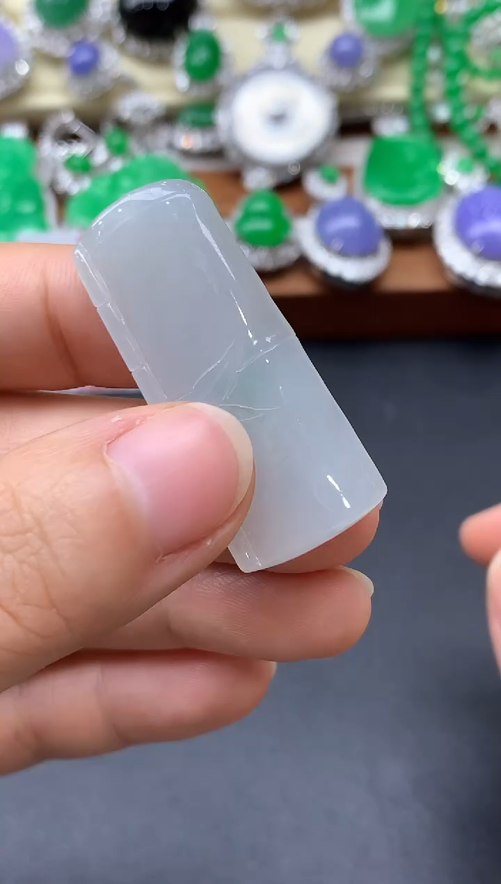 颈饰未镶嵌翡翠5-中国好珍宝